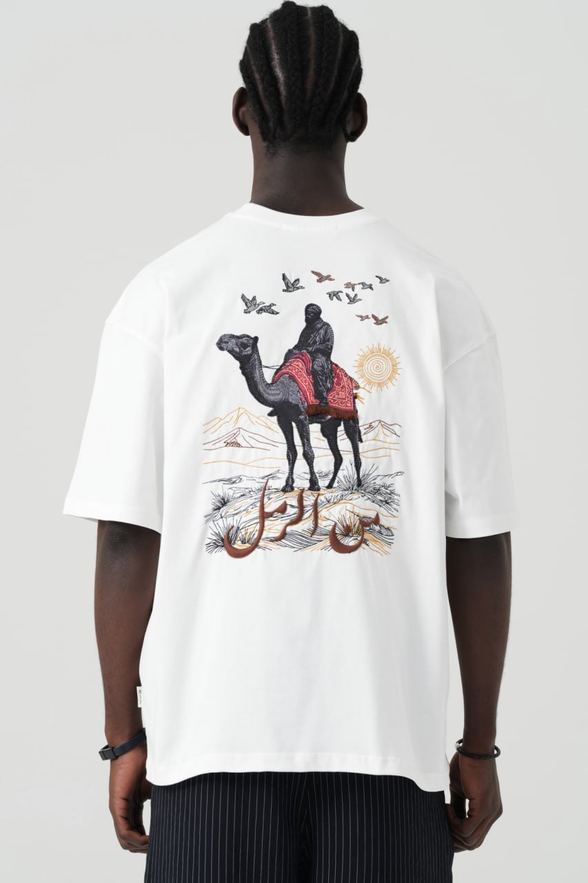 Camel Oversize Kesim Unisex Tişört Özel Tasaırm - Beyaz - Bild 3